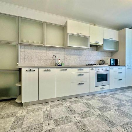 Apartpoltava Стильні Білосніжні Апартаменти, 2-Окремі Кімнати , Документи Для Відрядження , Банківський Чек Extérieur photo